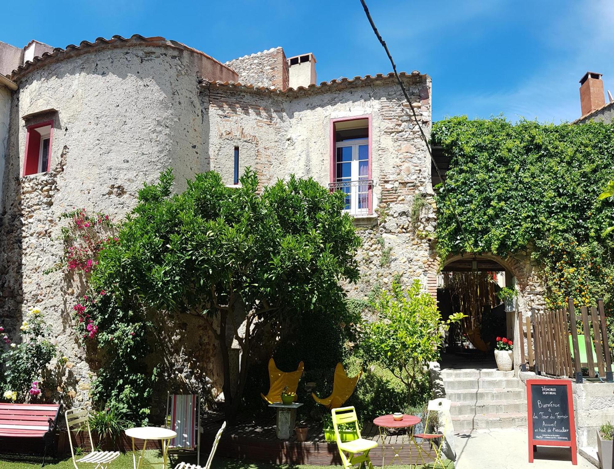 La Tour Du Terroir Bed and Breakfast Rivesaltes Eksteriør billede