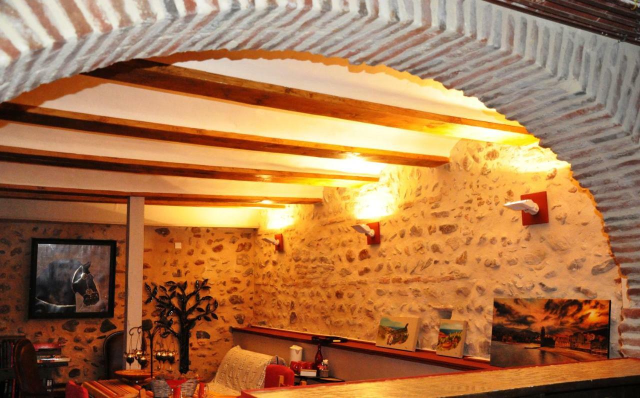 La Tour Du Terroir Bed and Breakfast Rivesaltes Eksteriør billede